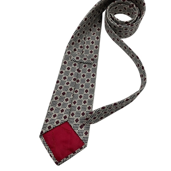 TURNBULL & ASSER Ivory/Burgundy Geometric Silk LUXURY Tie HANDMADE ENGLAND - Picture 2 of 4